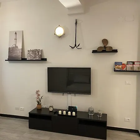 Centro Storico Di Acquario E Porto Antico 5 Min Memoie Do Ma 1 Διαμέρισμα *